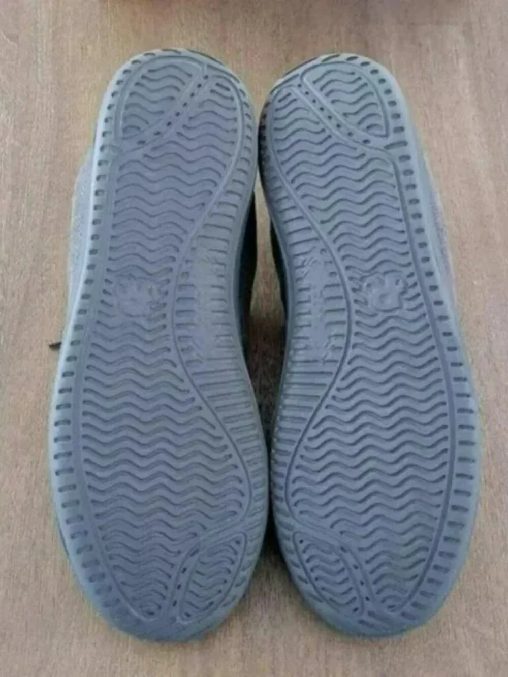 Rackle Alex Charcoal Sneaker - Size: 9.5